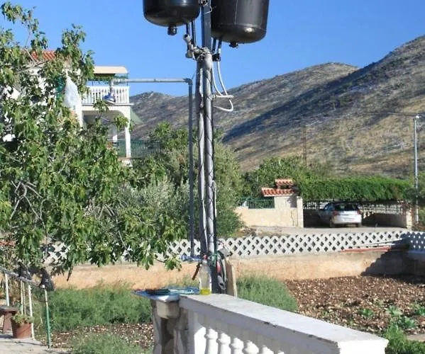 Appartement With A Parking Space Grebastica, Sibenik - 8367